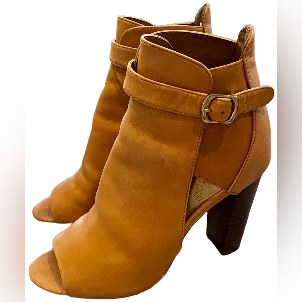 Vince Camuto Booties Peep Toe Ankle Boots Tan Leather Block Heel Size 6.5 Boho